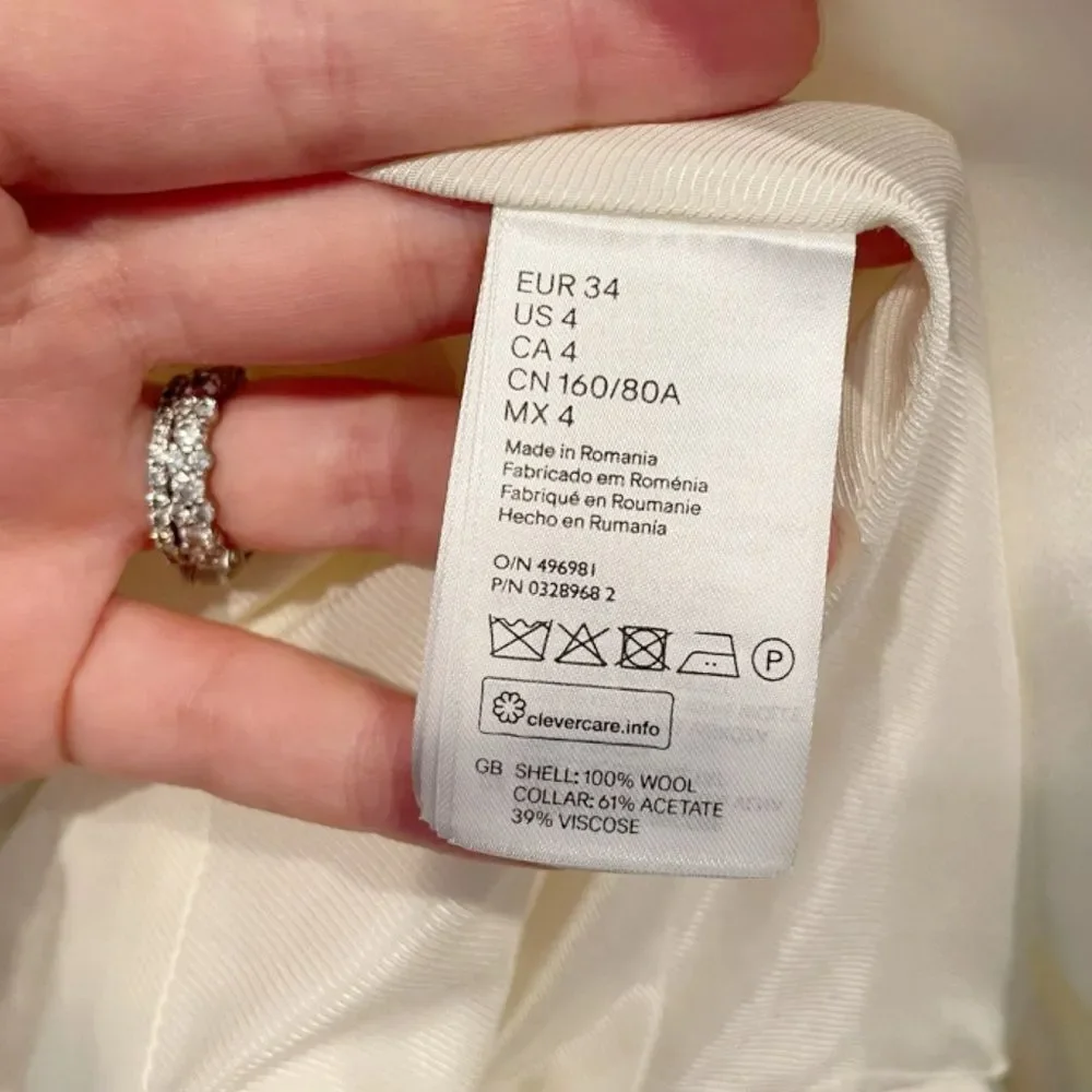 BALMAIN x H&M Collab Cream Blazer RARE - Picture 8 of 9